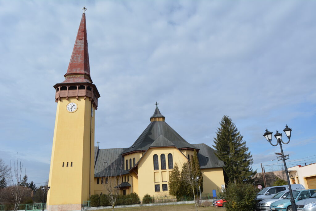 ogyalla-medgyaszay-szent-laszlo-templom (1)