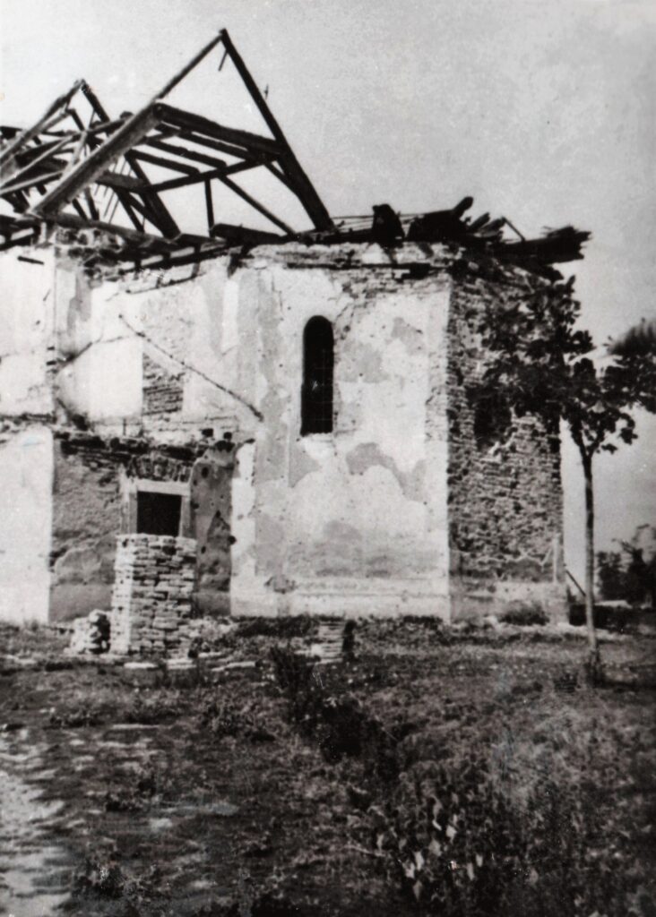 Bart-templom-1945-utan