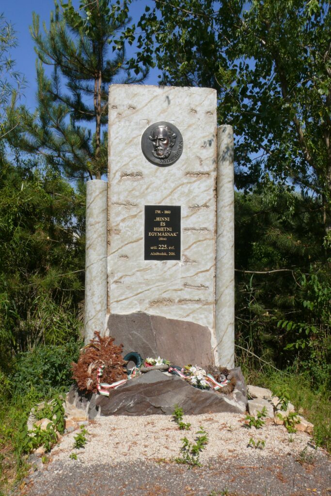 alsobodok-hiressegek-es-jelentos-esemenyek-terjelei-az-emlekparkban-3a