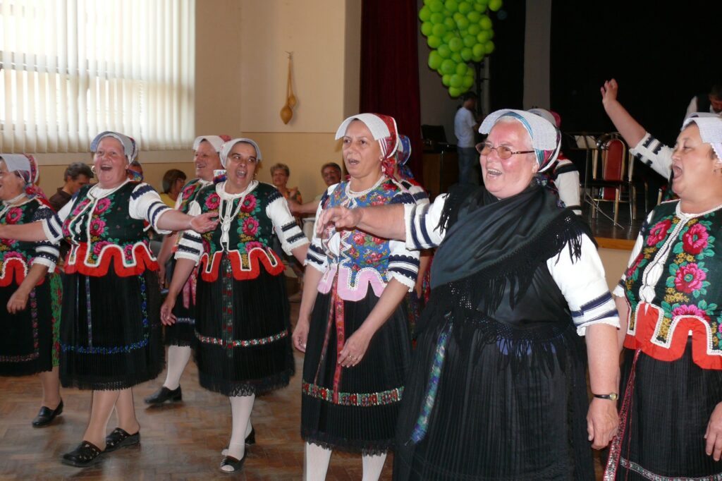 alsobodok-bodoki-nepviselet-3a