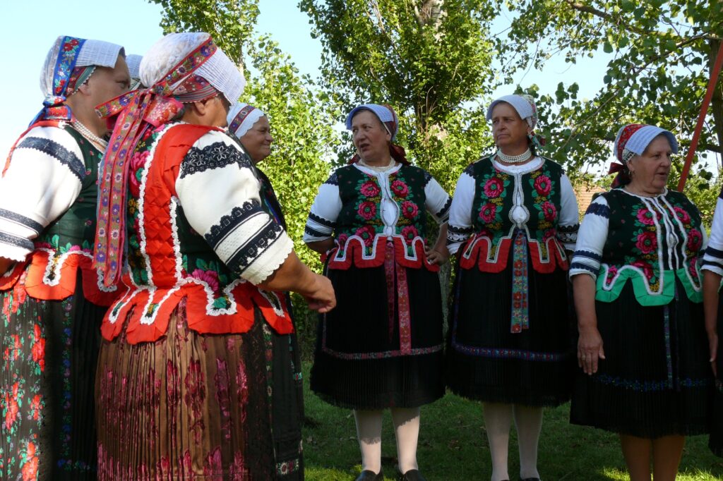 alsobodok-bodoki-nepviselet-1a