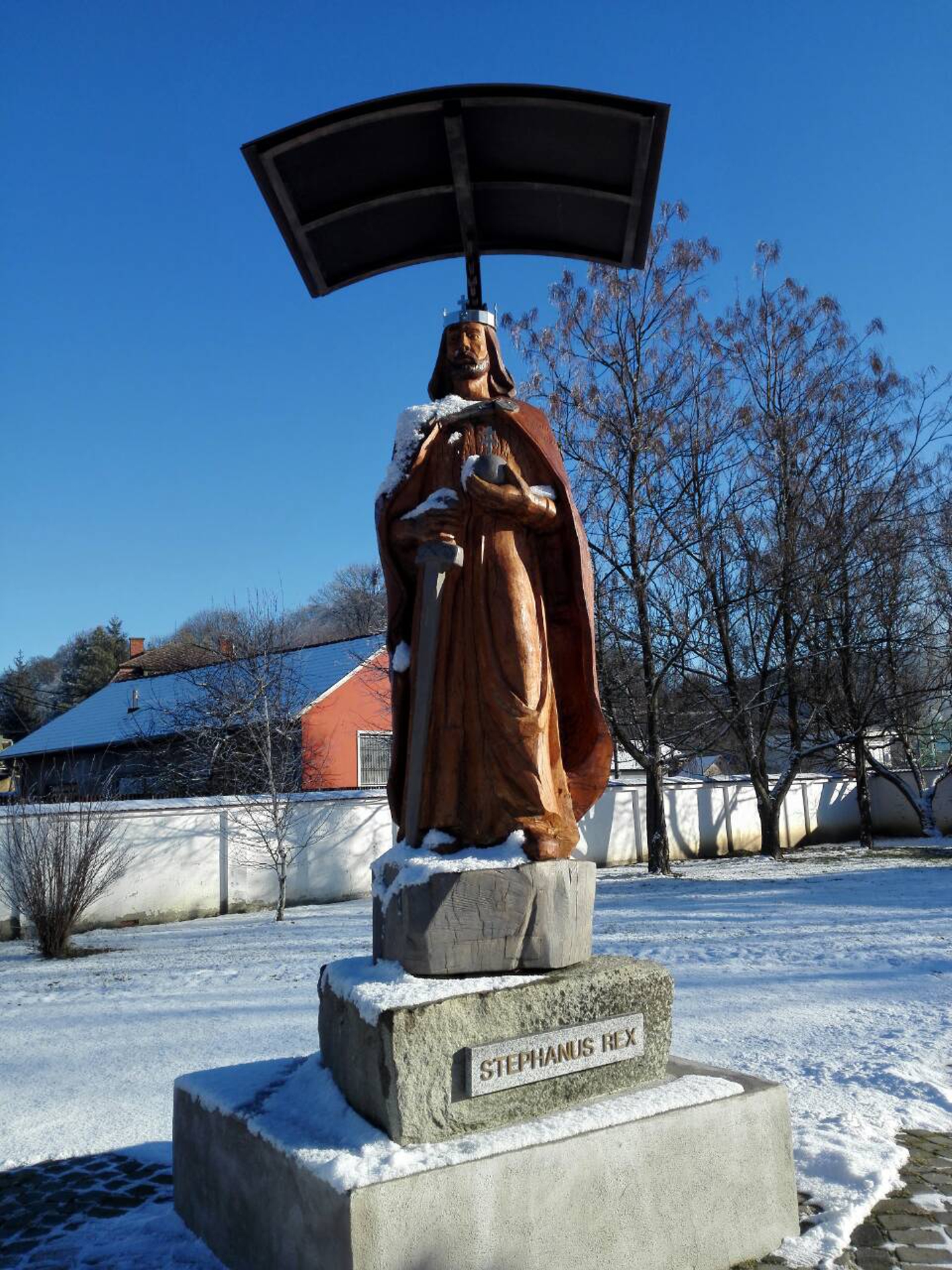 almagy-szent-istvan-szobor-2