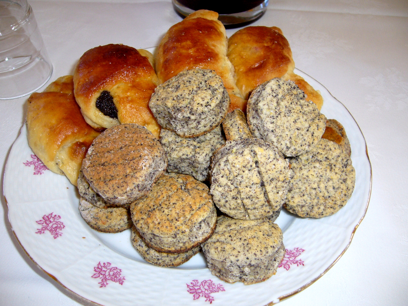 felsoszeli-makos-pogacsa-2