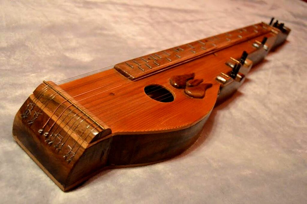 almagy-citera-keszito-3