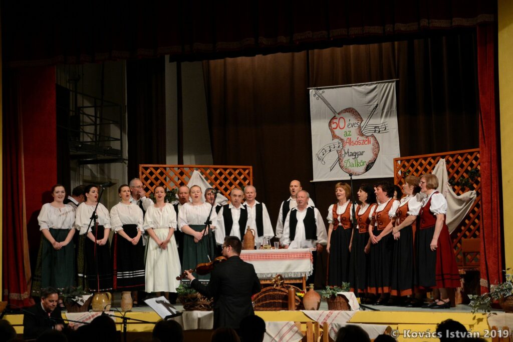 Alsoszeli-Magyar-dalkor-1