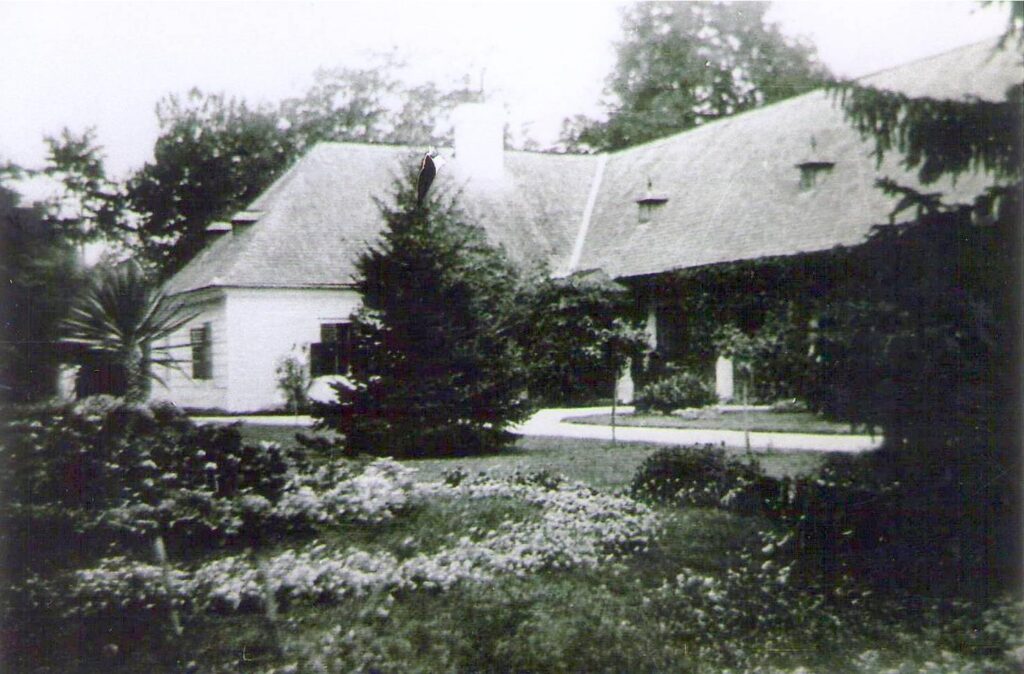 felso-Ordody-kastely-udvara-Ogyalla-Bagota