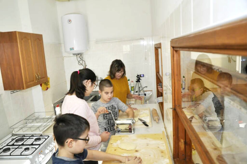 madar-farsangi-fank-3