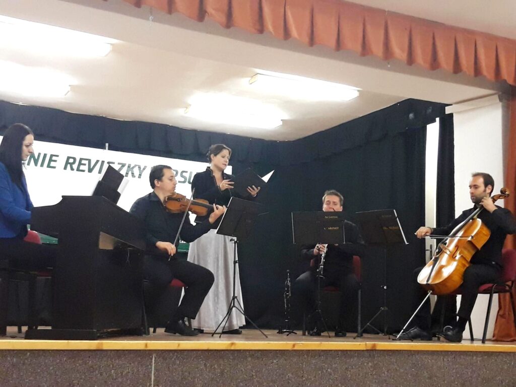 kadosa-pal-zongoraverseny (1)