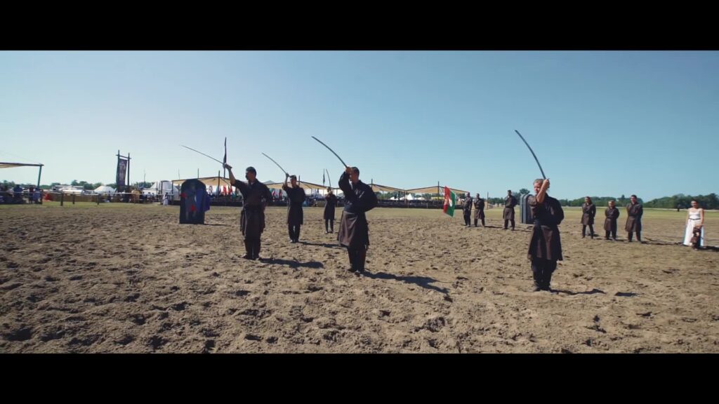 Kurultaj 2018, huszár hatvágás