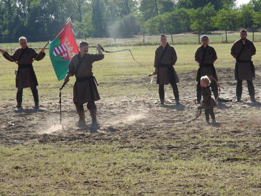 Ősök Napja, Bugac 2019, karikásostor