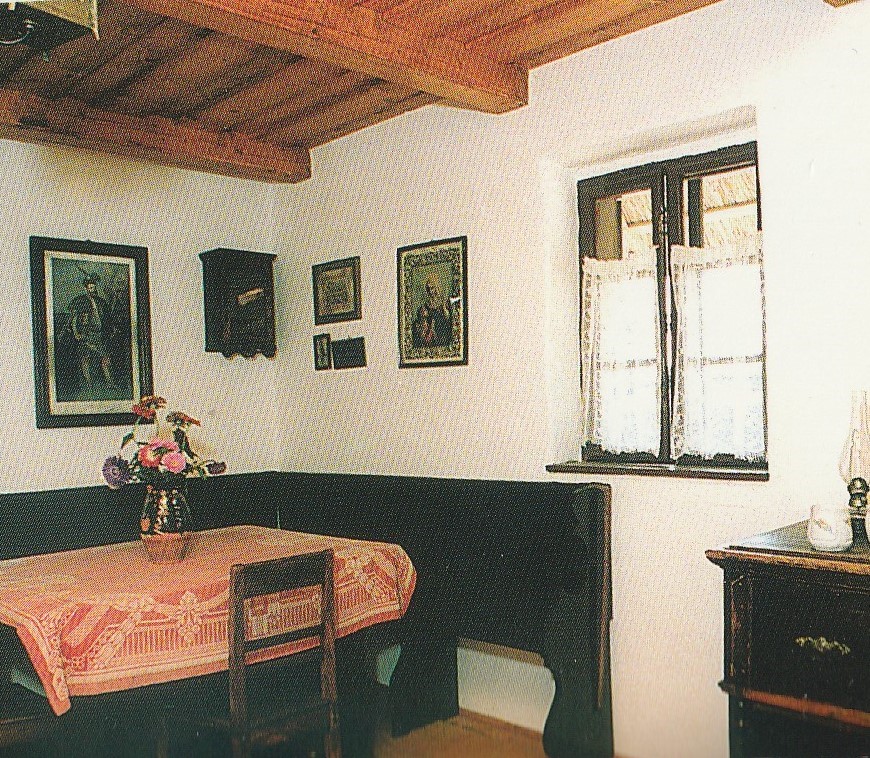 Nagymegyer_tajhaz_belso