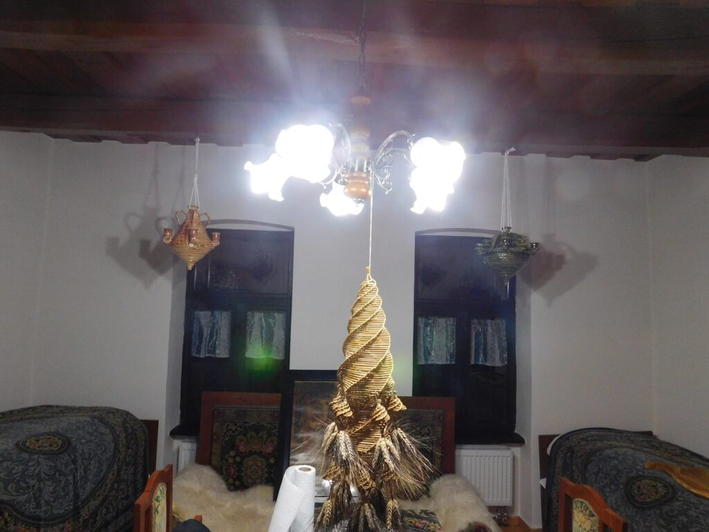 Masolat-a-radnoti-Lidike-Pihenohazban-3