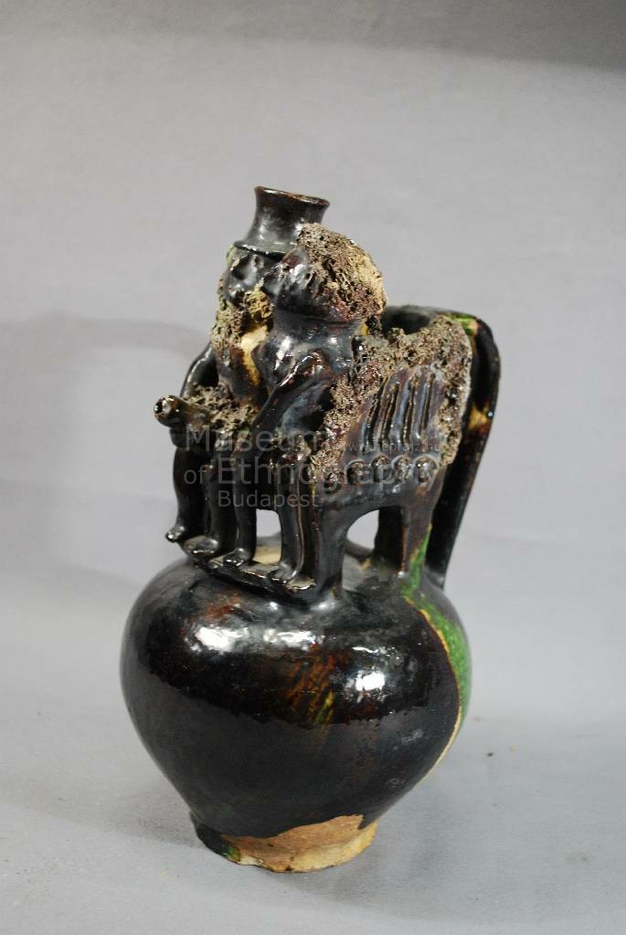 szines-emberfejes-korso-4