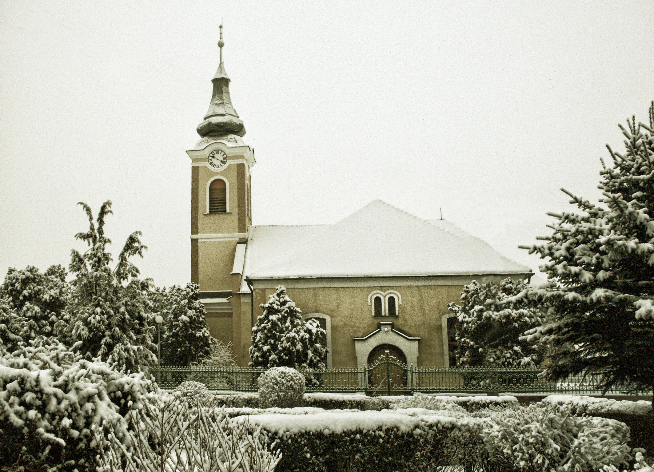 Perbete-reformatus-templom-1