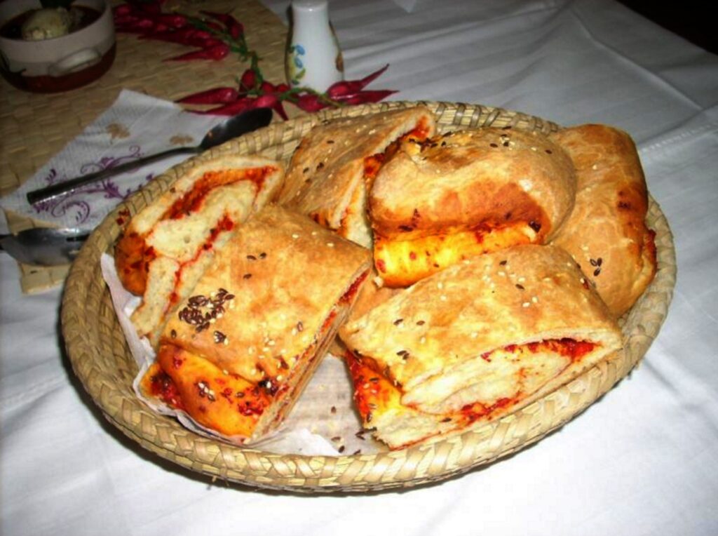 guta-paprikas-kattancs-1