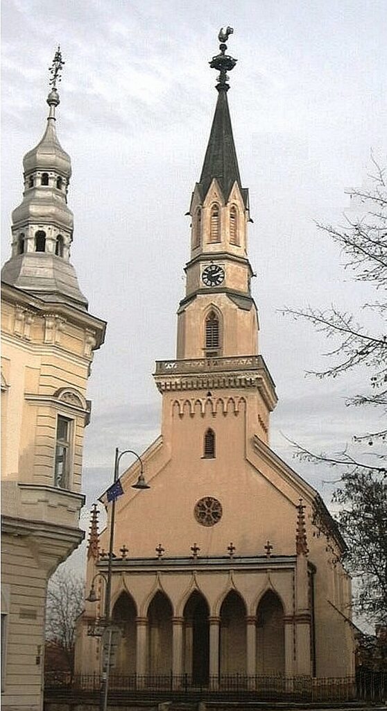 reformatus-templom-fohomlokzat