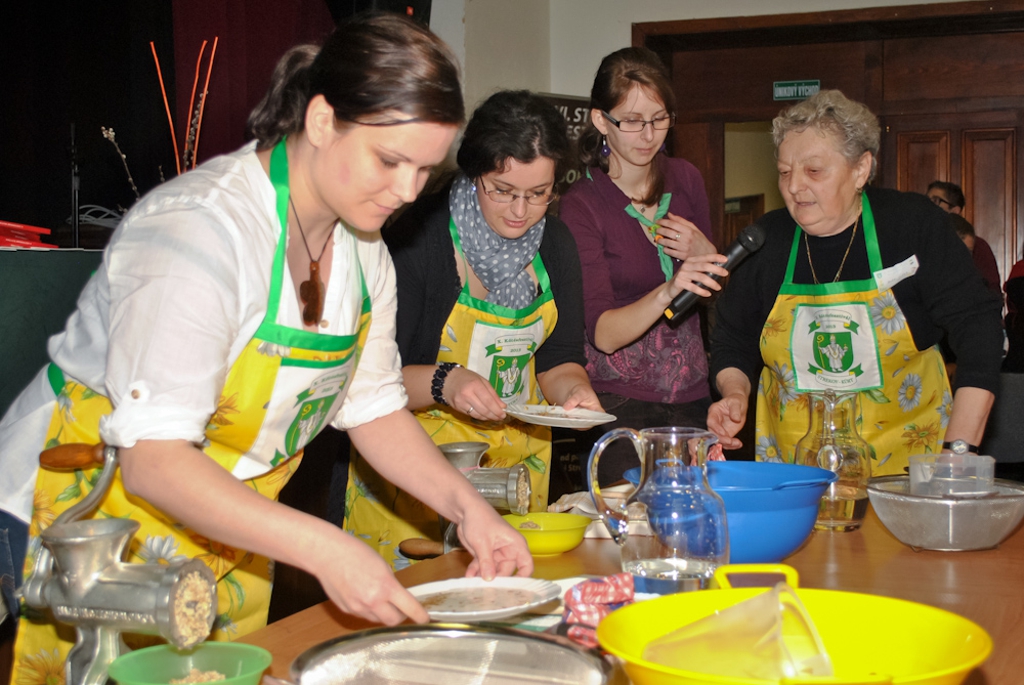 kurti_kotesfesztival-koteskesztes_fortelyainak_bemutatasa