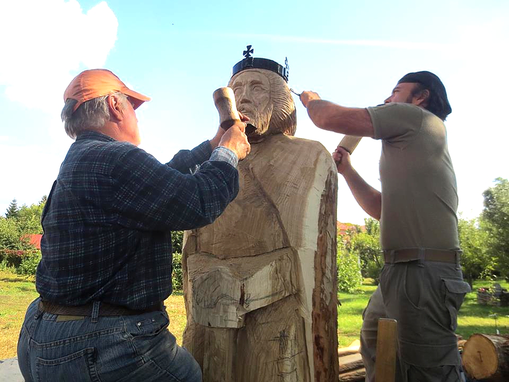 tabor-szent-Laszlo-szobra-2016