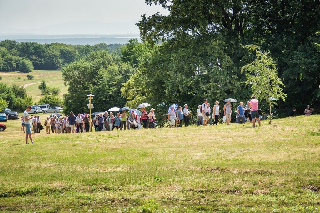 debrod-szent-laszlo-novenytemplom-4