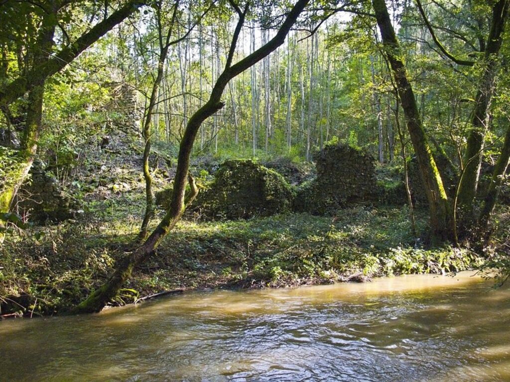 beretke-vasgyar-romjai (5)