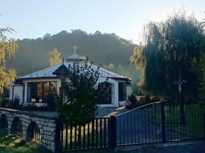 peterfala-oreg-templom-1