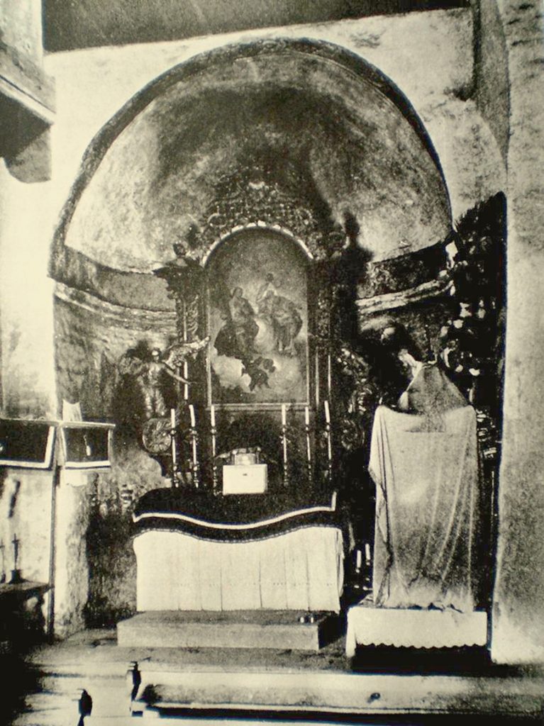 peterfala-oreg-templom-3