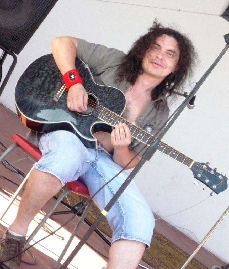 george_on_the_moon_nemesocsa_06_sajkovics