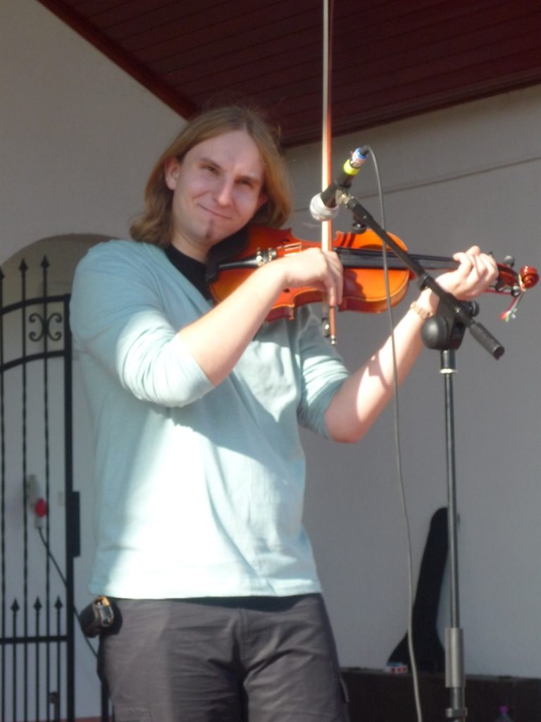 george_on_the_moon_nemesocsa_07_czifra