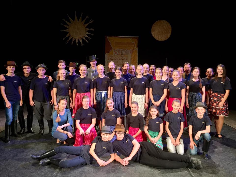 kis-rakonca-neptancegyuttes1