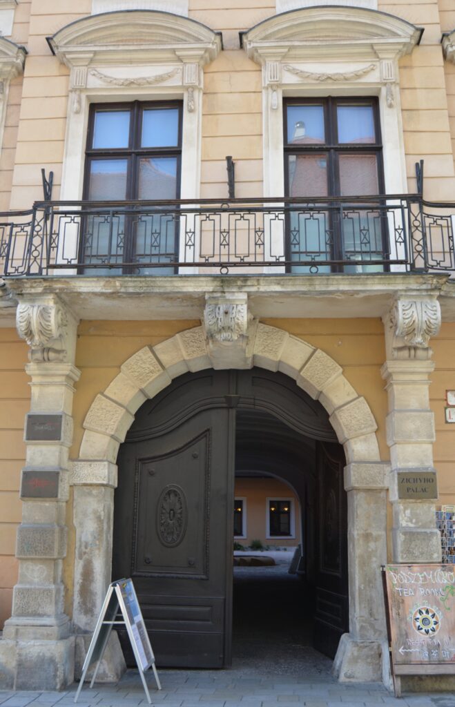 Zichy palota