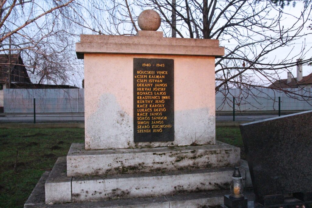 A két világháború áldozatainak emlékműve