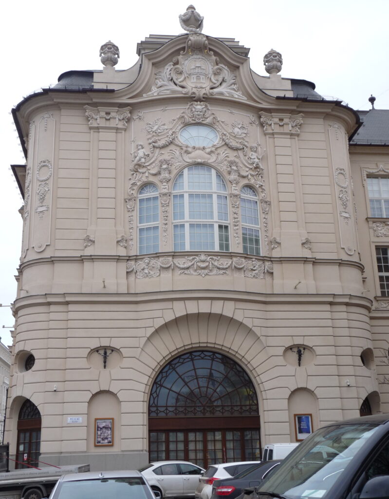 Városi vigadó és zenepalota