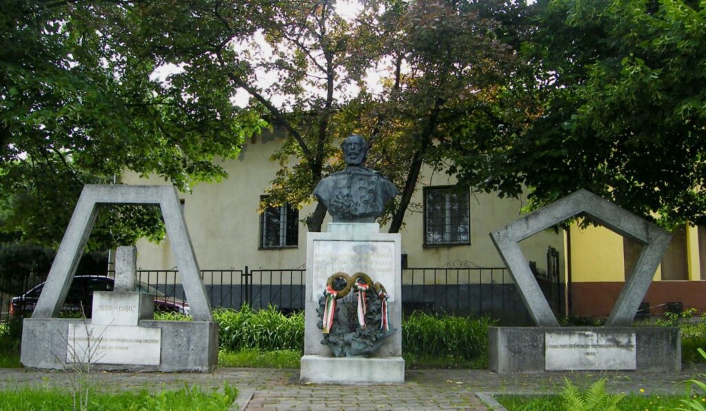 Kossuth Lajos mellszobra