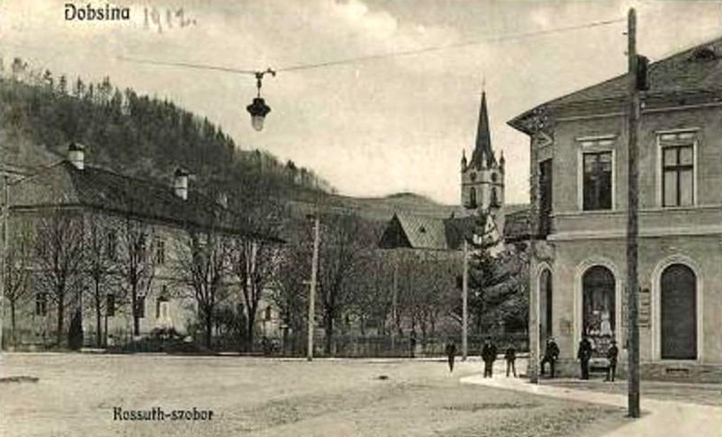 Kossuth Lajos mellszobra