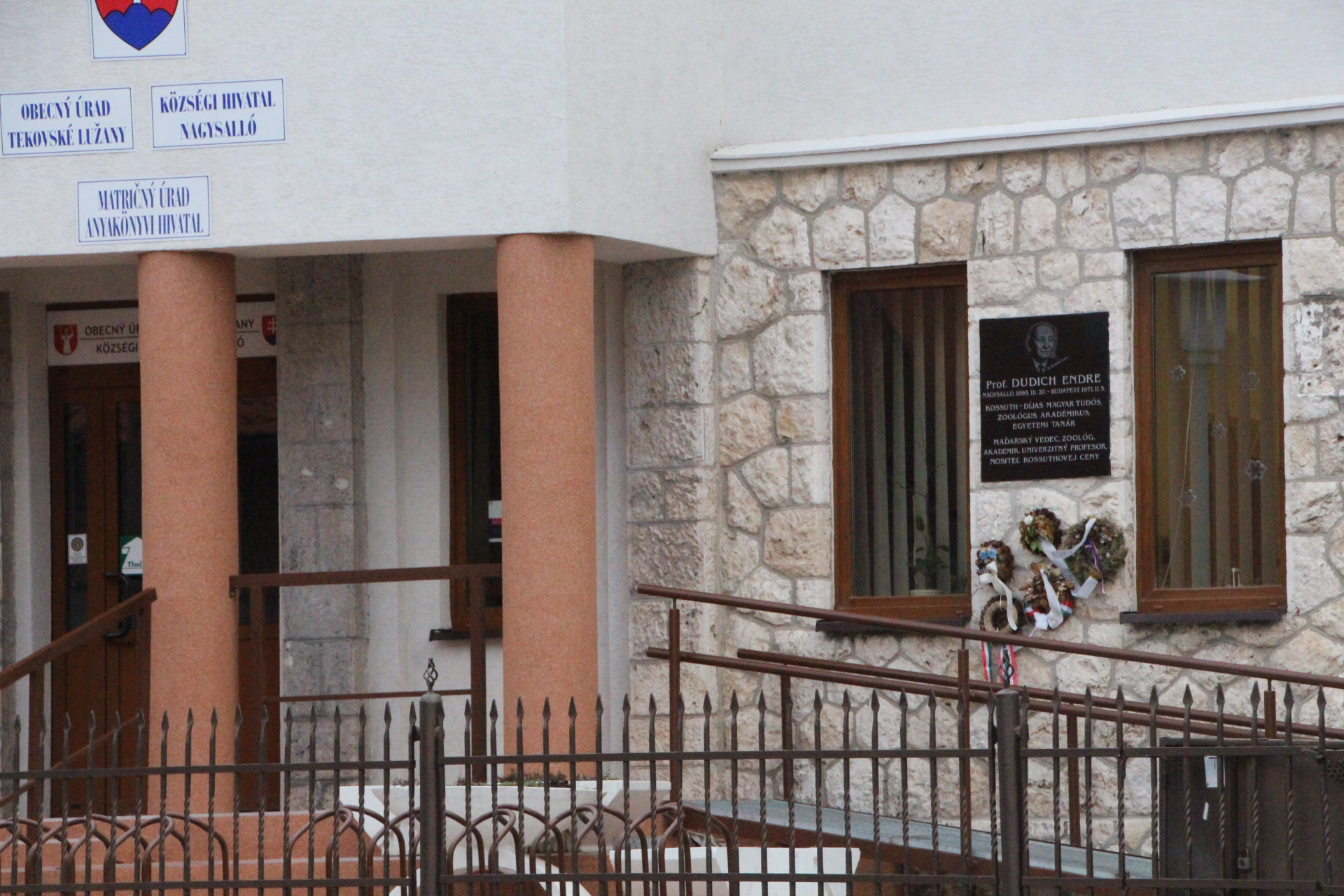 Dudich Endre, zoológus emléktáblája