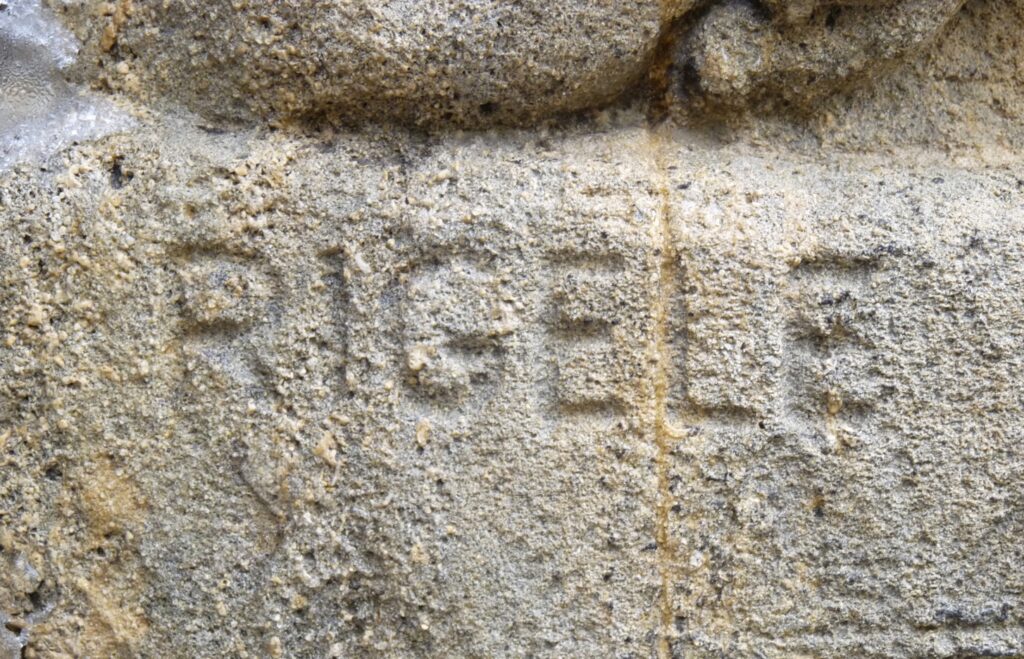 Julius Schmidt családi síremléke