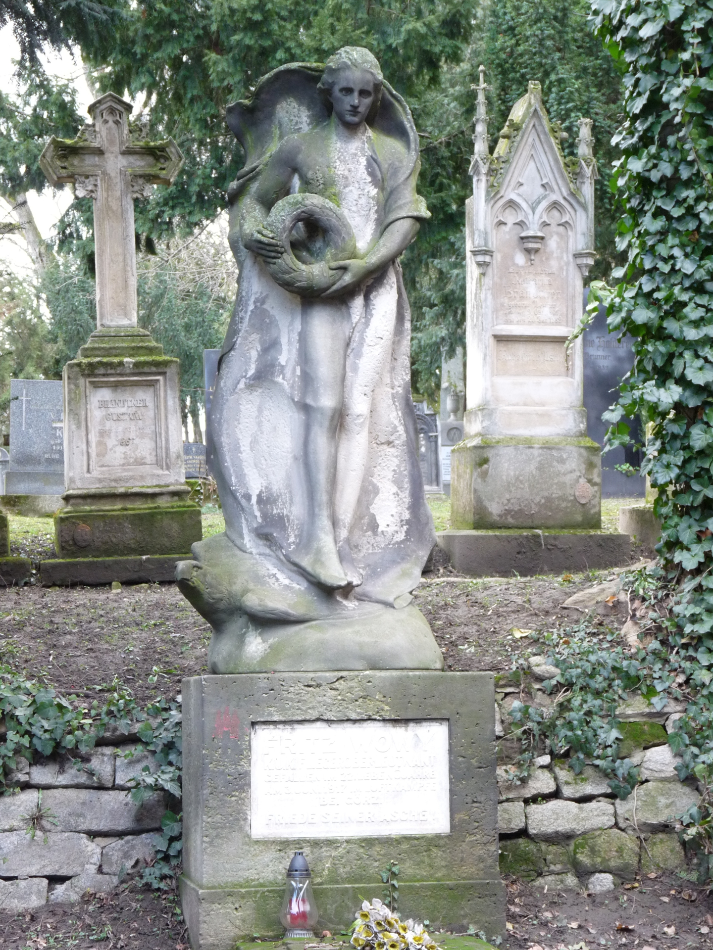 Fritz Wowy síremléke