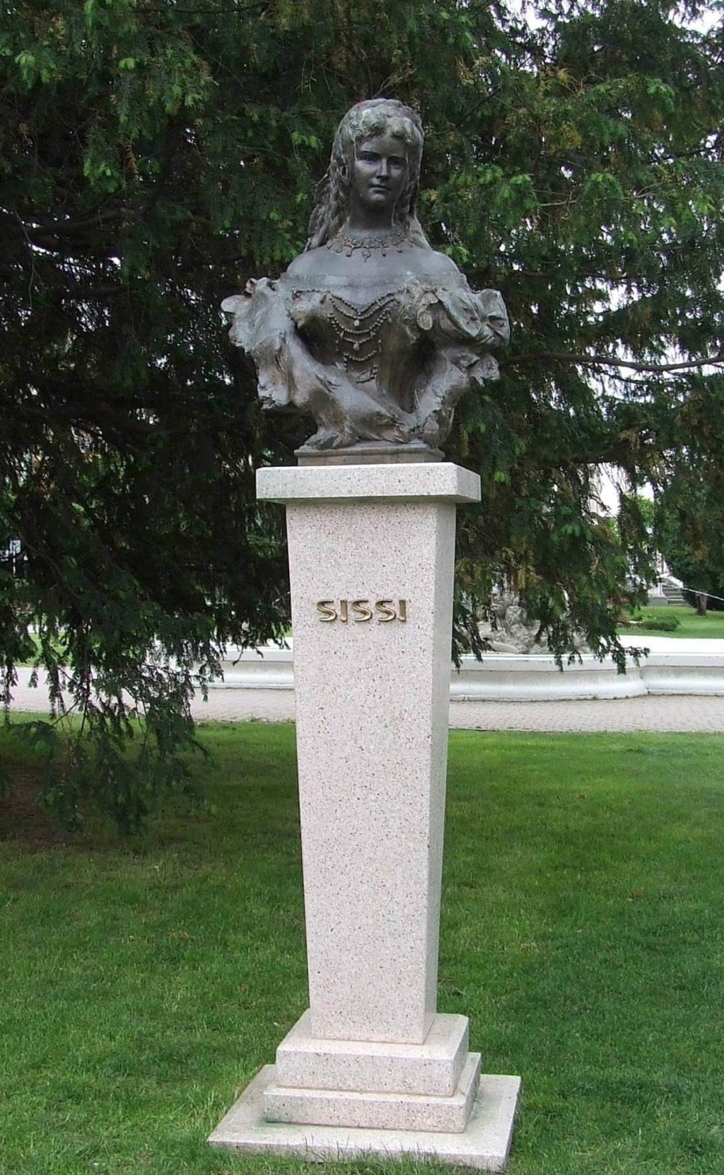 Erzsébet királyné szobra