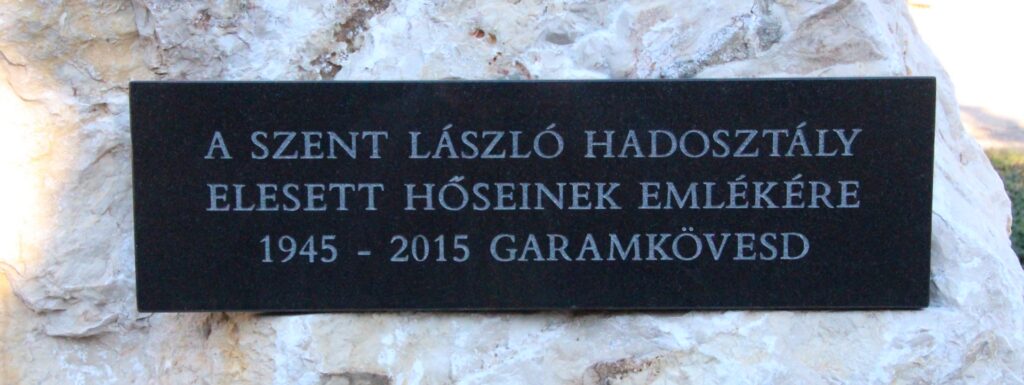 A 2. világháborúban elesett civil hősök emlékműve