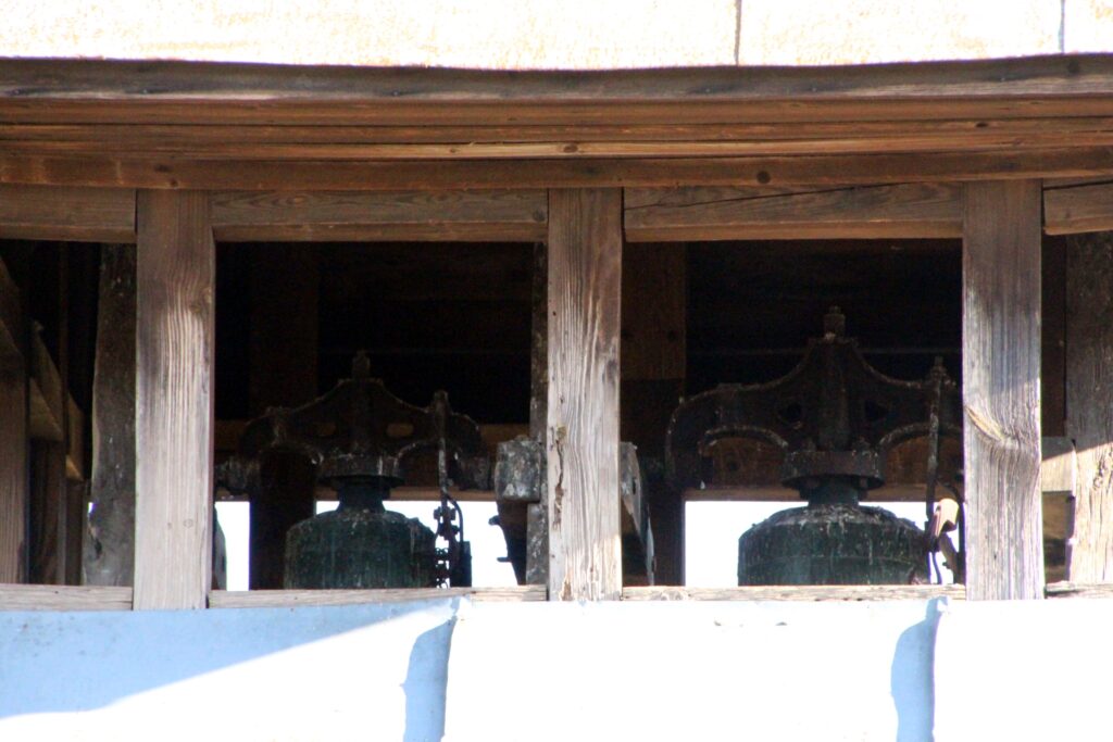 Az Arad-pusztai harangláb