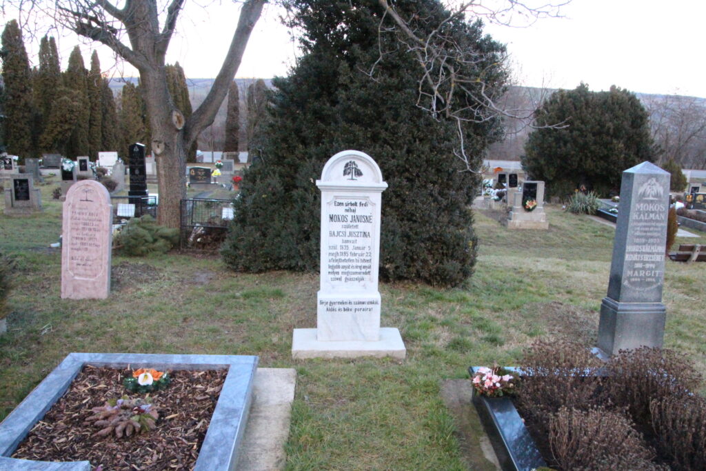 Mokos Adél postai tisztviselőnő sírja