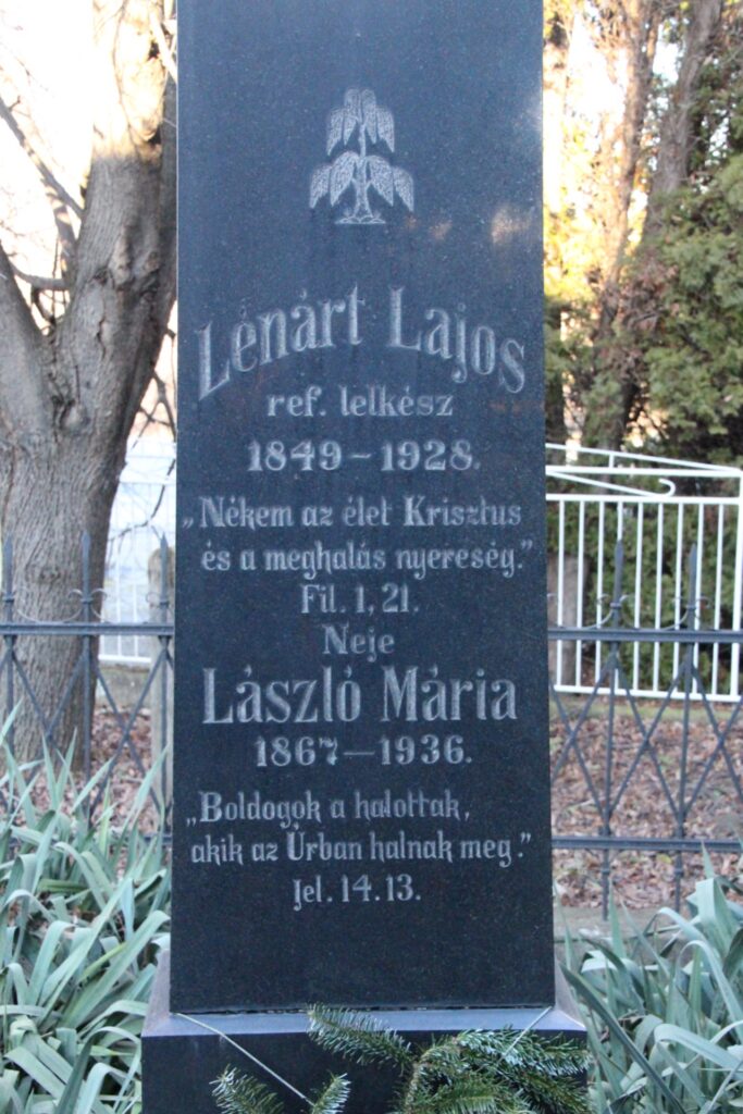 Lénárt Lajos lelkész sírja