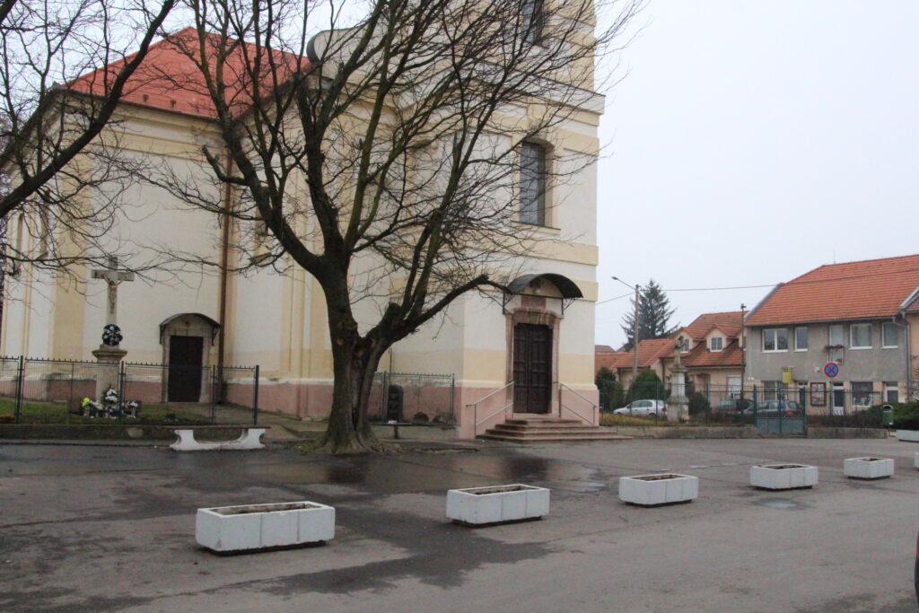 Szent Imre plébániatemplom