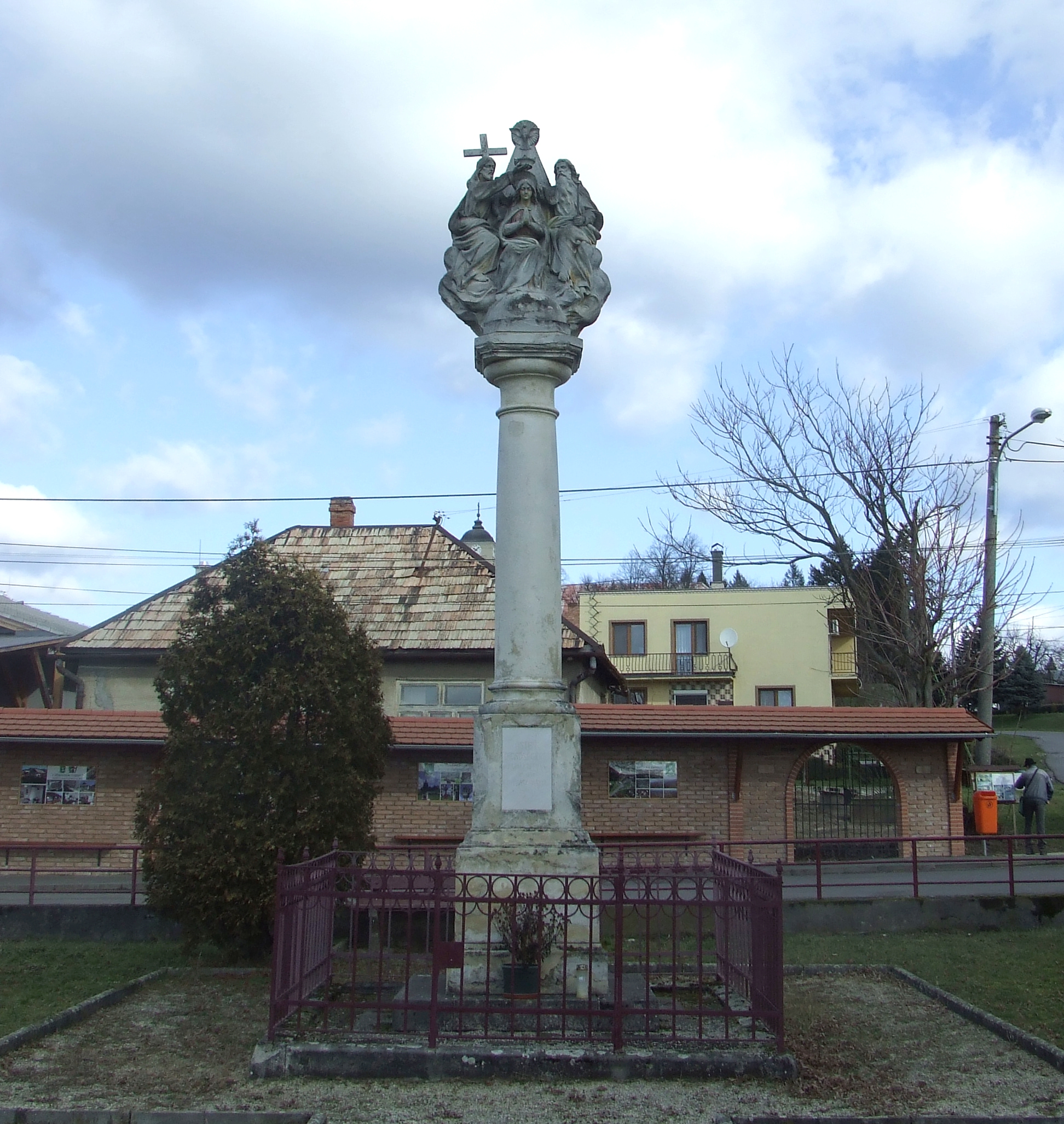 Szentháromság szobor