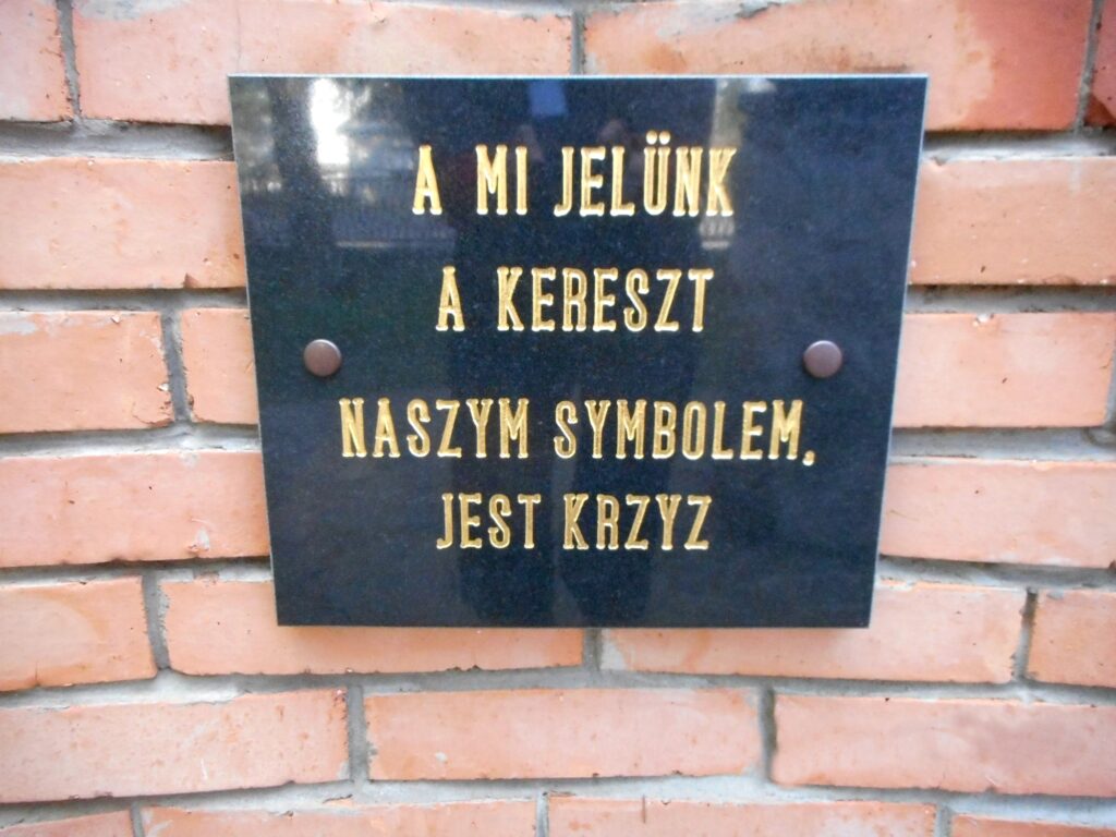 Esterházy János szobra