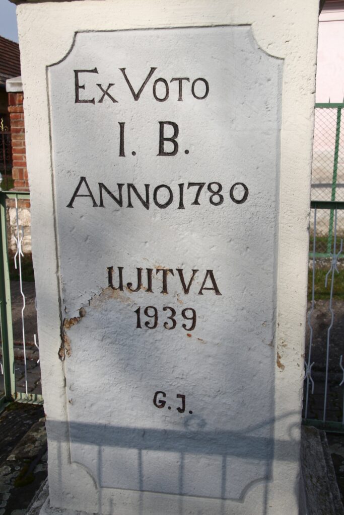 Nepomuki Szent János szobra Nagysallón