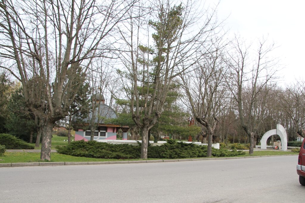 A második világháború áldozatainak emlékműve