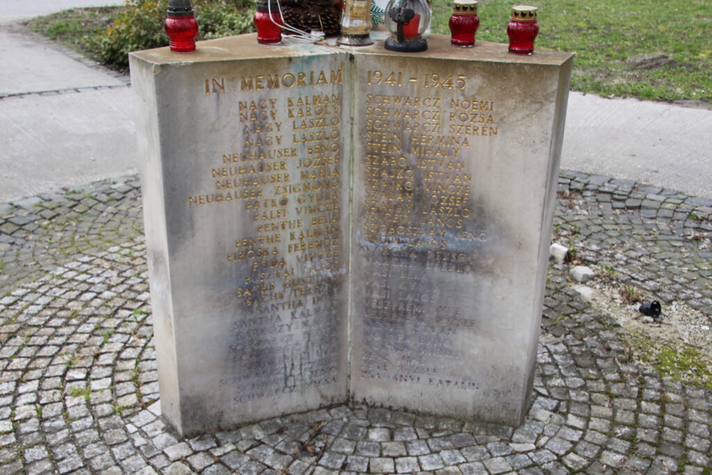 A második világháború áldozatainak emlékműve