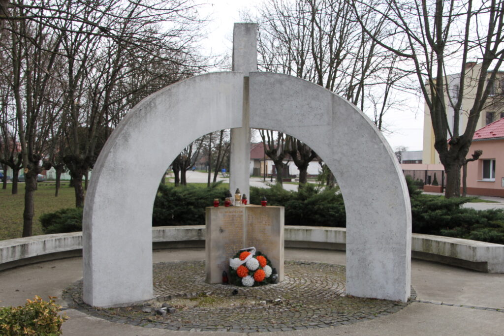 A második világháború áldozatainak emlékműve