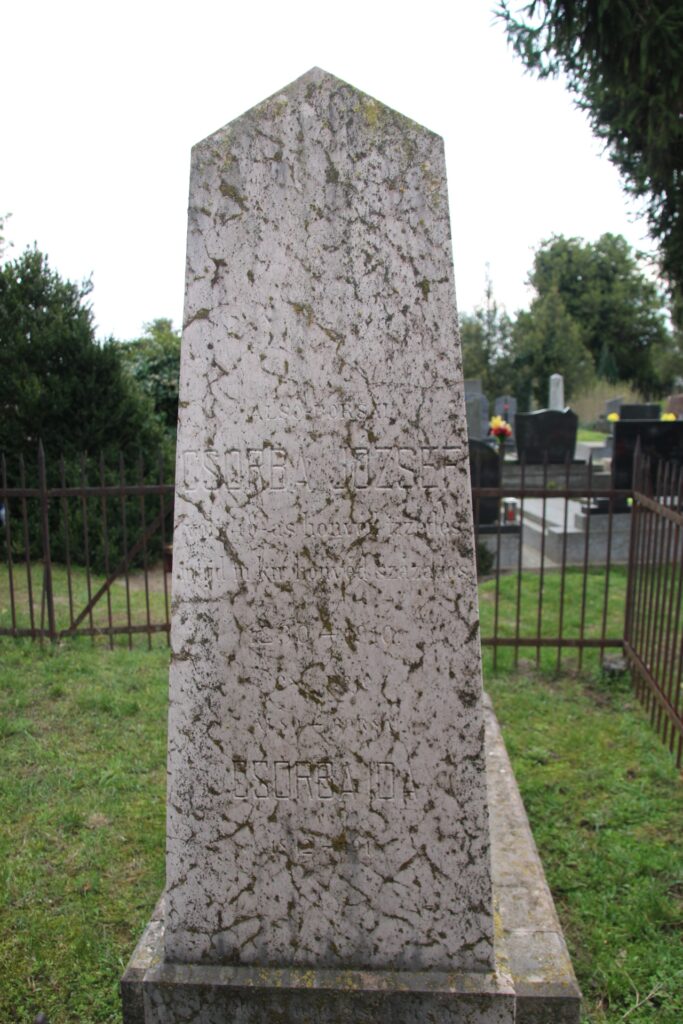 Alsóborsai Csorba József honvéd tizedes síremléke